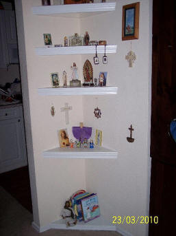 Corner discount altar table